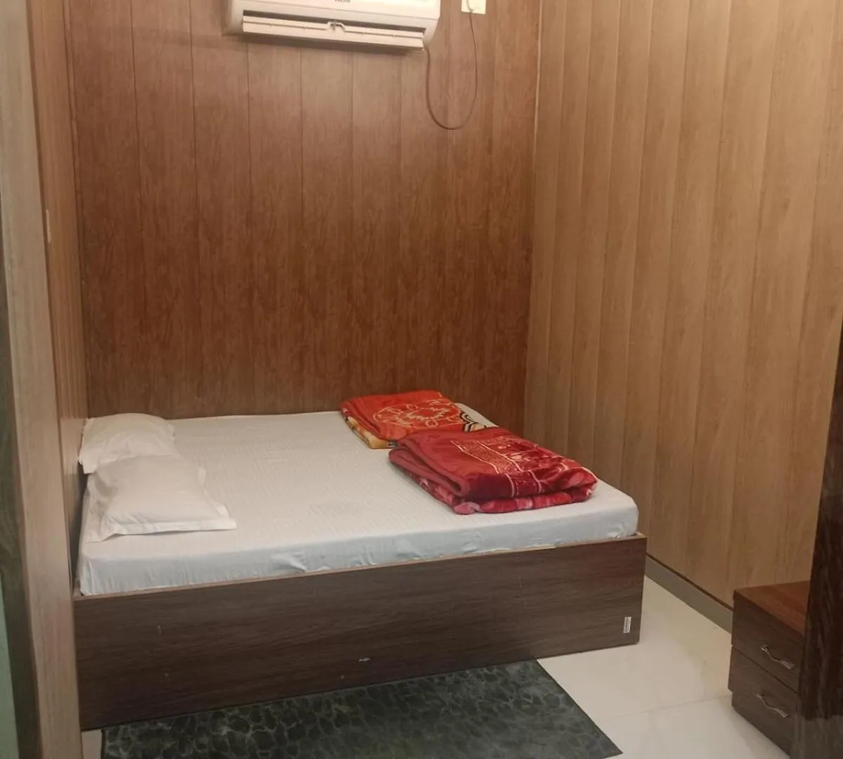 Hotel Kashi Ganga Guest House Varanasi